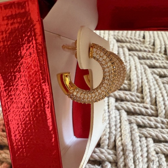 NEW Rachel Zoe 1" Gold Tone Rhinestone Hoop Earrings in Holiday Gift Box - Picture 2 of 5